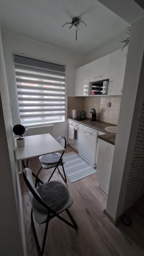 Anida Holiday Home Шопрон Экстерьер фото
