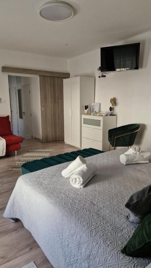 Anida Holiday Home Шопрон Экстерьер фото